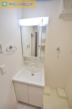 グランデュール春日の物件内観写真